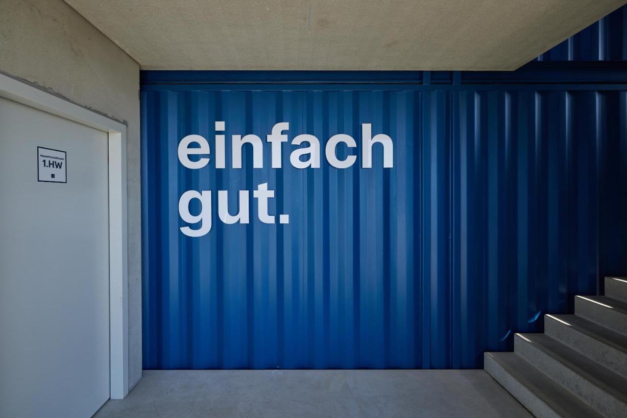 Tin Inn - Hueckelhoven - Das Hotel Aus Hochwertig Ausgebauten Ueberseecontainern المظهر الخارجي الصورة
